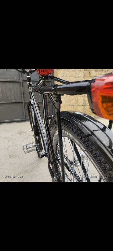 Şəhər velosipedləri: Şəhər tipli velosiped – tək sürətli, klassik dizayn. Xüsusiyyətlər: - — 12