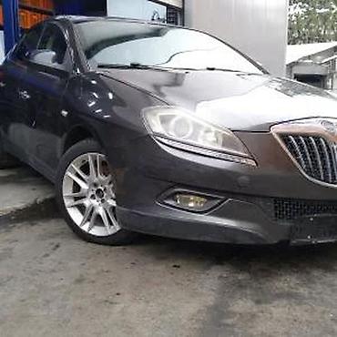 Haube: Lancia delta hauba kod boje 284. Lancia delta hauba kod boje 284 — 1