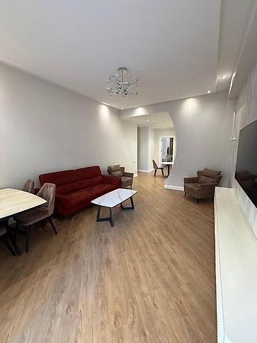 bine qesebesi ev: İcarəyə verilir 3 otaqlı yeni tikili 105 m², Ağ şəhər q. Kateqoriya — 4