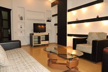 Yeni tikili: 3 otaqlı, Yeni tikili, m. Neftçilər, 98 kv. m — 2