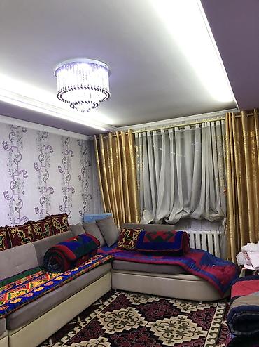 Продажа коттеджей и домов: Продаю дом в ж/м Ала-тоо общей площадью 90м2 4комнаты + — 6