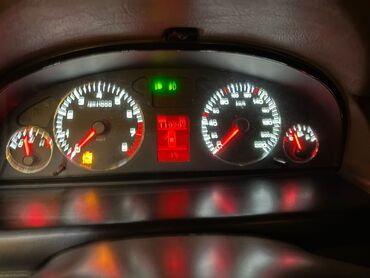 Panellər, şitlər: İran Khodro Samand salonu və ön paneli - Rulonun üzərində İran Khodro — 3