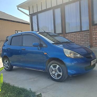 Honda: Honda Fit: 2004 г., 1.3 л, Механика, Бензин, Хэтчбэк — 2