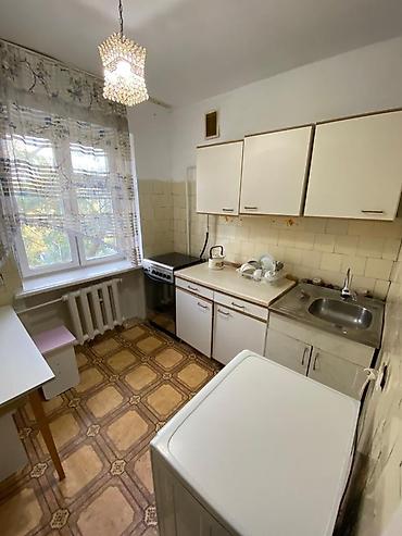 продаю квартиру мтф: 3 комнаты, 60 м², 104 серия, 4 этаж — 1