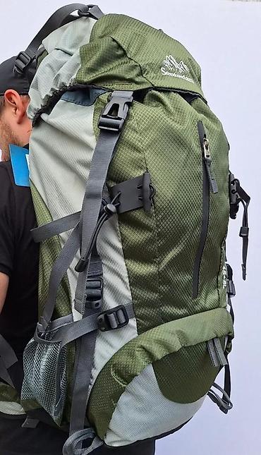 Sportske torbe i rančevi: Senterian Adventure ranac kapaciteta 45+5 litara. Ranac je dizajniran — 8