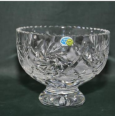 zangan glass: Xrustal konfet murebbe sirniyyat qabi . Kənaqədi (kristal) ayaqlı qab — 8