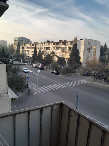 Uzunmüddətli kirayə mənzillər: Kirayə verilir 5mərtəbinin 3cu mərtəbəsi - Plan: ayrı mətbəx, geniş — 5