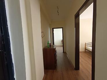 icareye anbar: 3otaqli 85kv mənzil kirayə verilir 350manat mənzil zəyif temirli di — 3
