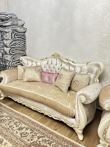 буу мебели: Прямой диван, цвет - Бежевый, Новый