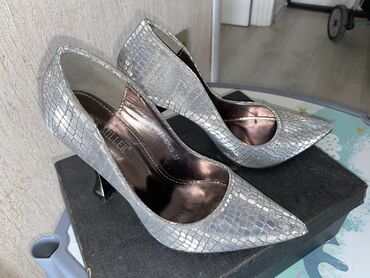 Tuflilər: Tuflilər, Ölçü: 37, rəng - Gümüşü, Yeni — 5