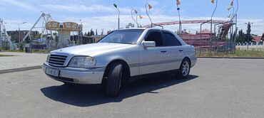 mersedes yanacaq nasosu: Mercedes-Benz 200: 2 l | 1995 il Sedan