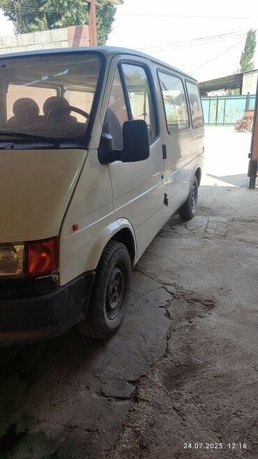 мотор виш: Ford Transit: 1992 г., 2.5 л, Механика, Дизель, Бус