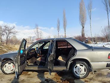 кузов соната: Mercedes-Benz W124: 1990 г., 2.3 л, Механика, Бензин, Седан — 6
