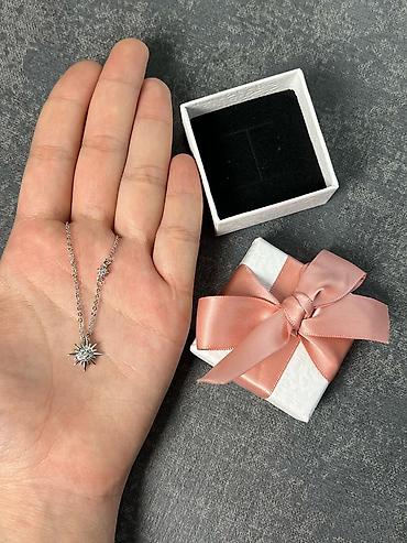 Серебряные наборы украшений: Серебро 925 пробы Цепочки по 1200 сом Серьги по 1000 сом Браслеты по — 3