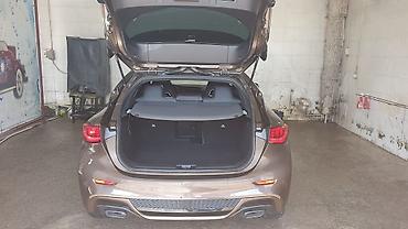 Infiniti: Infiniti : 2016 г., 2 л, Робот, Бензин, Хэтчбэк — 4