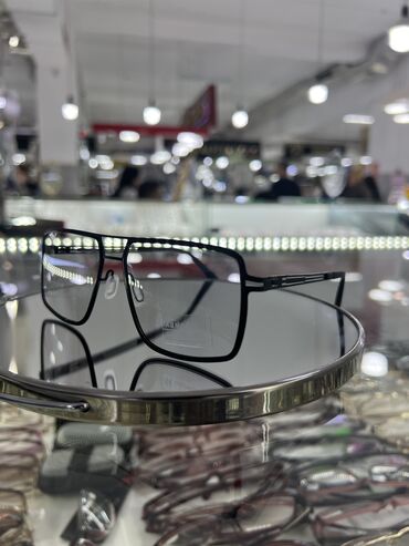 компьютерные очки: Продаются готовые очки, как солнцезащитные, компьютерные, для зрения