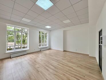 снять дом для мероприятий: Сдаю Офис, 35 м², В жилом комплексе, 1 линия