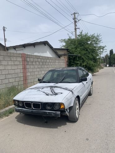 бэха самурай: BMW 5 series: 1994 г., 2 л, Механика, Бензин, Седан