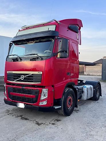 скитер: Тягач, Volvo, 2011 г., Без прицепа — 2