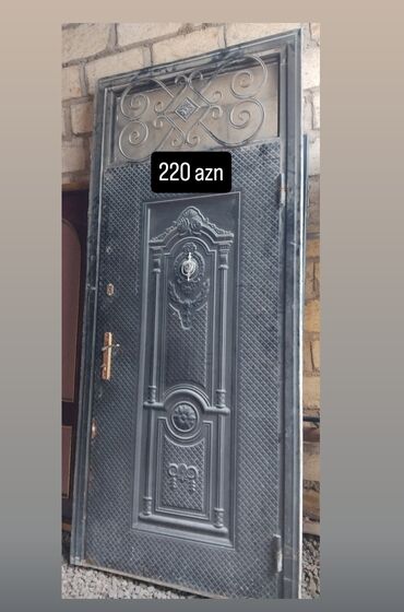 işlənmiş manej: Demir seyf qapi aĝir.
220 azn gence