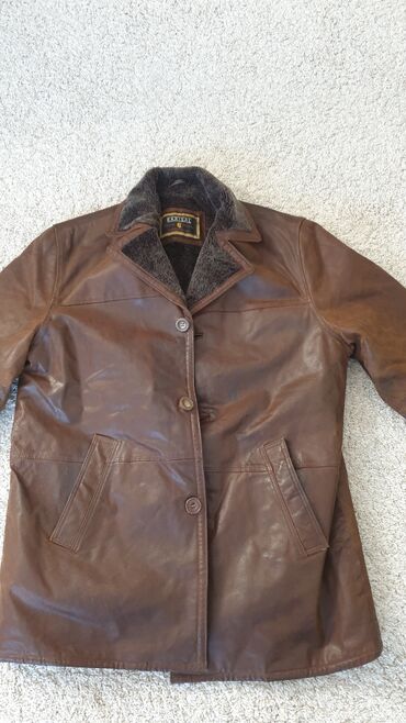 zimska jakna: Muška kožna jakna,topla veličina 50,slikana fleka i sitni tragovi