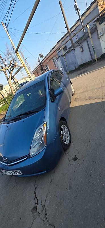 prius 20 spoiler: Toyota Prius (2-ci nəsil) hibrid hetçbek - Rəng: mavi - Kuzov: 5 — 2