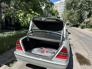 короткий спринтер: Mercedes-Benz C-Class: 1998 г., Седан — 6