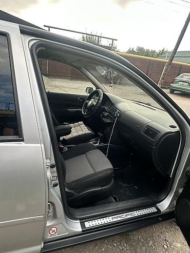 именной номер на машину: Volkswagen Golf: 2003 г., 1.6 л, Автомат, Бензин, Хэтчбэк — 5