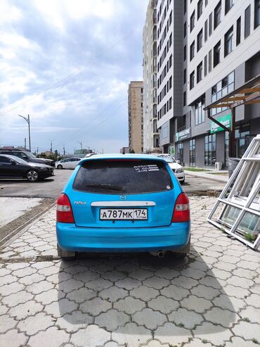 машины за 2000 долларов: Mazda Familia: 2000 г., 1.6 л, Автомат, Бензин, Универсал