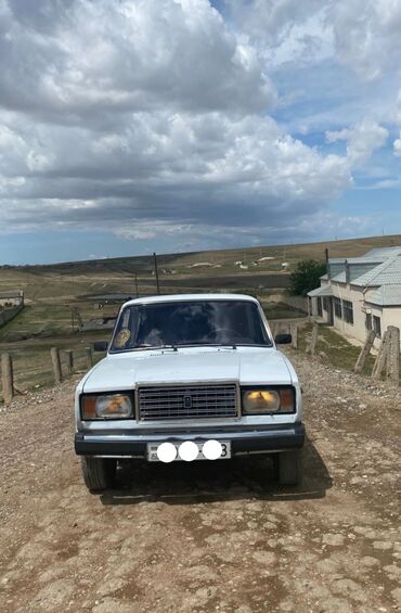 VAZ (LADA): VAZ (LADA) 2107: 1.5 l | 2003 il 10021 km Sedan