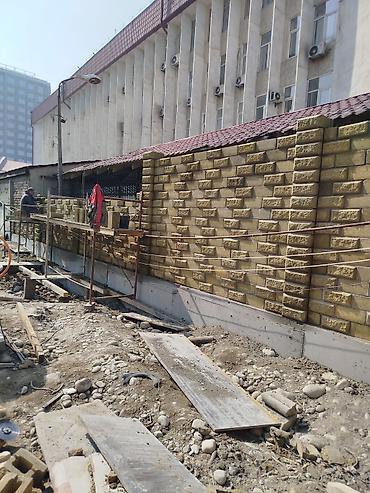 Кладка: Кладка заборов из облицовочного блока под «рваный камень» и — 4