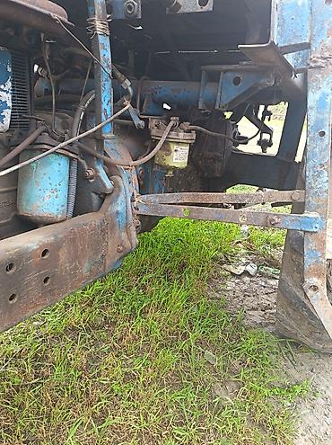 Kultivatorlar: Traktor –T-28, kabinəli, arxa təkərli Texniki xüsusiyyətlər və — 1