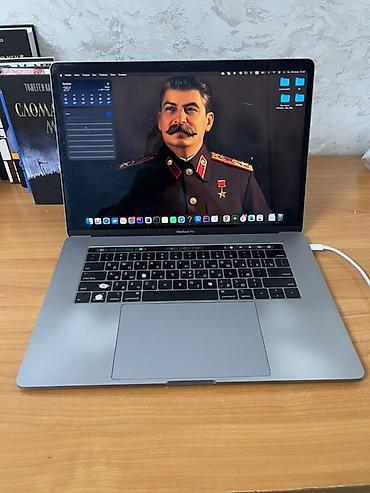 microsoft surface laptop studio: Apple MacBook Pro 13" (серый космос) - Экран Retina с тонкими — 2