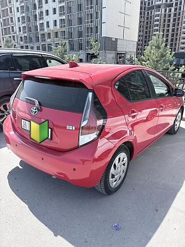 чехол приус: Toyota Prius C: 2016 г., 1.5 л, Автомат, Гибрид, Хэтчбэк — 3