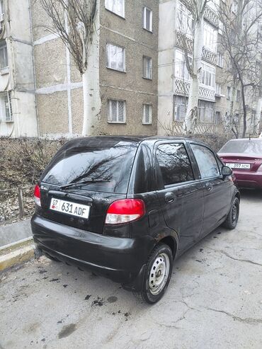 Легковой транспорт: Сдаю в аренду: Легковое авто, Под такси