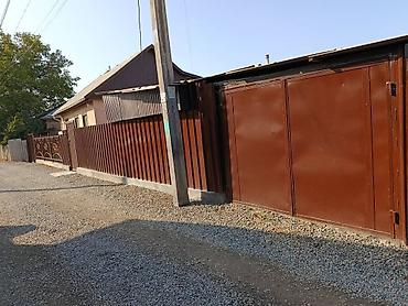 Продажа коттеджей и домов: Продам капитальный дом 83 кв.метров и участком 5 соток, в доме 5 — 5