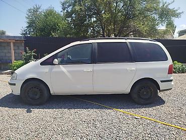 lancer 9: Seat Alhambra: 2002 г., 1.8 л, Механика, Газ, Минивэн — 3