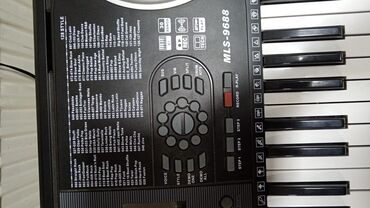 Sintezatorlar: Ayaqlarka birgə 280 azn. Tək özü 250azn -da lalafo.az — 2 Sintezatorlar: Ayaqlarka birgə 280 azn. Tək özü 250azn — 2