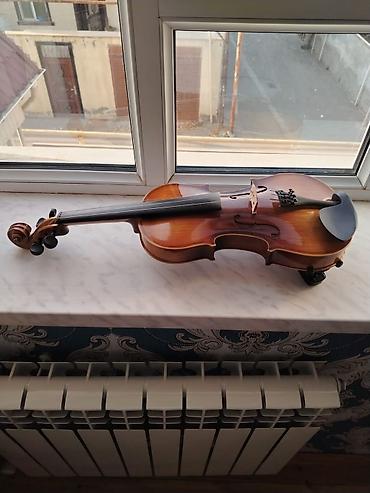 skripka 4 4: Məhsul: Klassik skripka (4/4 tam ölçü) Xüsusiyyətlər: - Korpus — 3