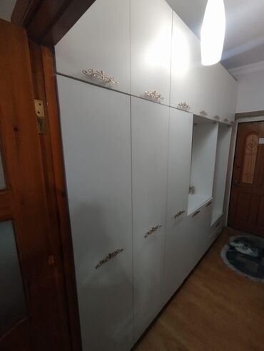 куплю шкаф бу: Б/у, Распашной, Прямой шкаф, Шкаф в прихожей