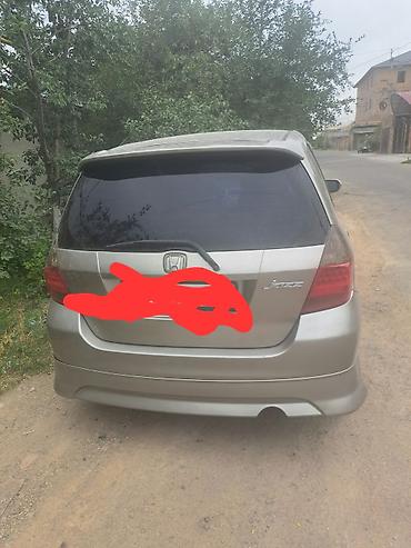 из юпитер 5: Honda Jazz: 2005 г., Автомат, Бензин, Хэтчбэк — 4