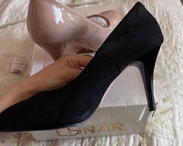 сапоги на танкетке: Qadın klassik tuflisi – qara rəng, hündür daban - Brend: LONAR