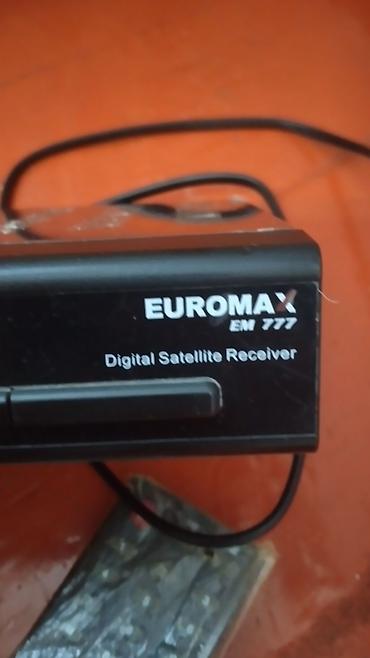 tv box h96: EUROMAX EM 777 rəqəmsal peyk qəbuledicisi
tivizir aprat — 2