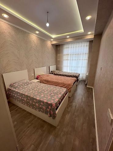 Yeni tikili: 28 May, 4 otaqlı, Yeni tikili, m. 8 Noyabr, 100 kv. m — 16