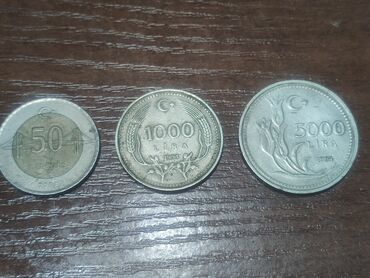 Монеты: Продаю монеты лира LIRA
по 100 сом за монету
находится в Лебединовке