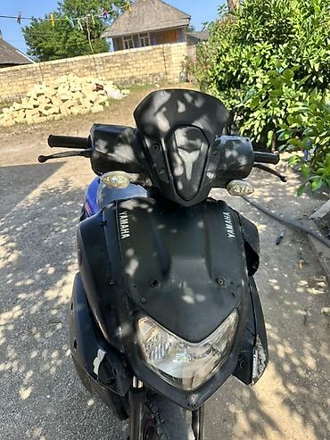 Mopedlər,skuterlər: Yamaha skuter Mühərrik: benzin, avtomatik variator Kuzov: şəhər tipi — 2
