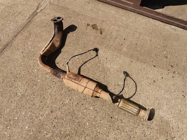 Auto delovi: Dupla grana sa lamda sondama Lada 21214i Niva. Polovna. Izvadjen — 2