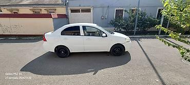 chevrolet aveo oluxanasi: Chevrolet Aveo sedan – ağ rəng Texniki xüsusiyyətlər: - Ban: sedan - — 3
