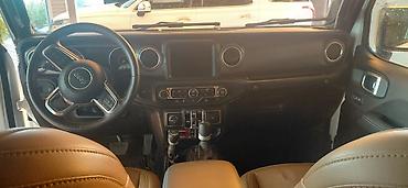 Jeep: Jeep Wrangler: 2023 г., 3.6 л, Автомат, Бензин, Внедорожник — 7