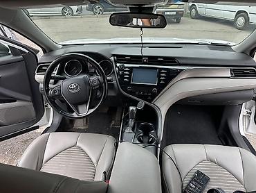 650: Toyota Camry: 2019 г., Бензин — 5